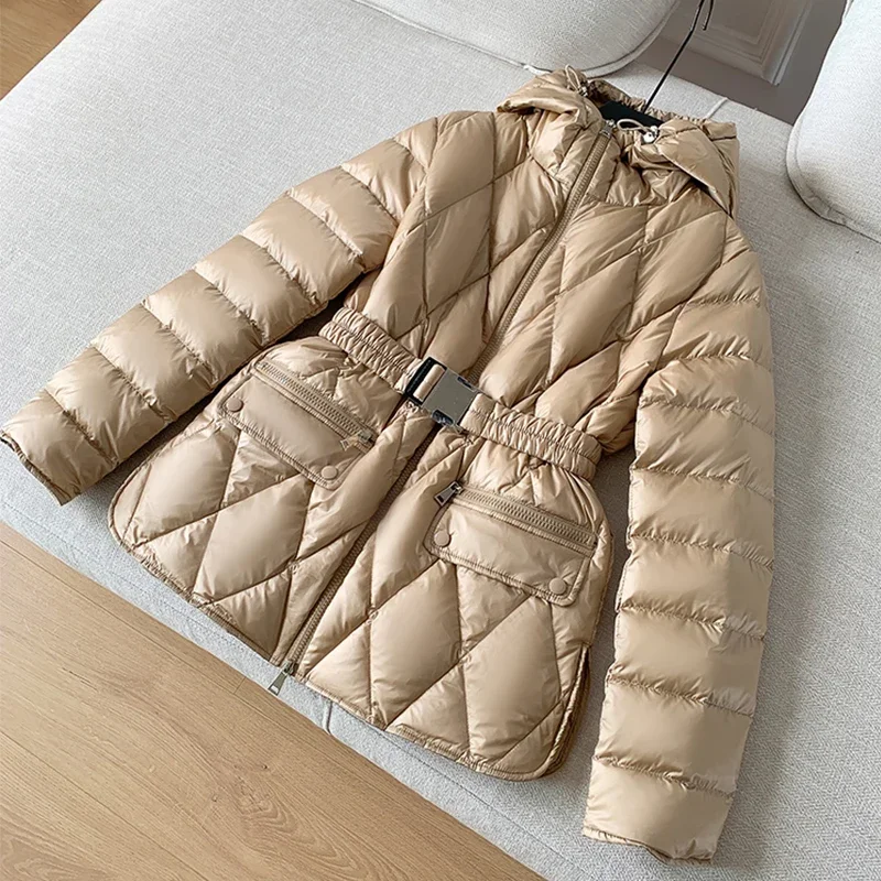 

Fashion 2023 New Winter Women 90% White Duck Down Jacket Short Hooded Slim Puffer Coat Female Thick Warm Outwear with Belt