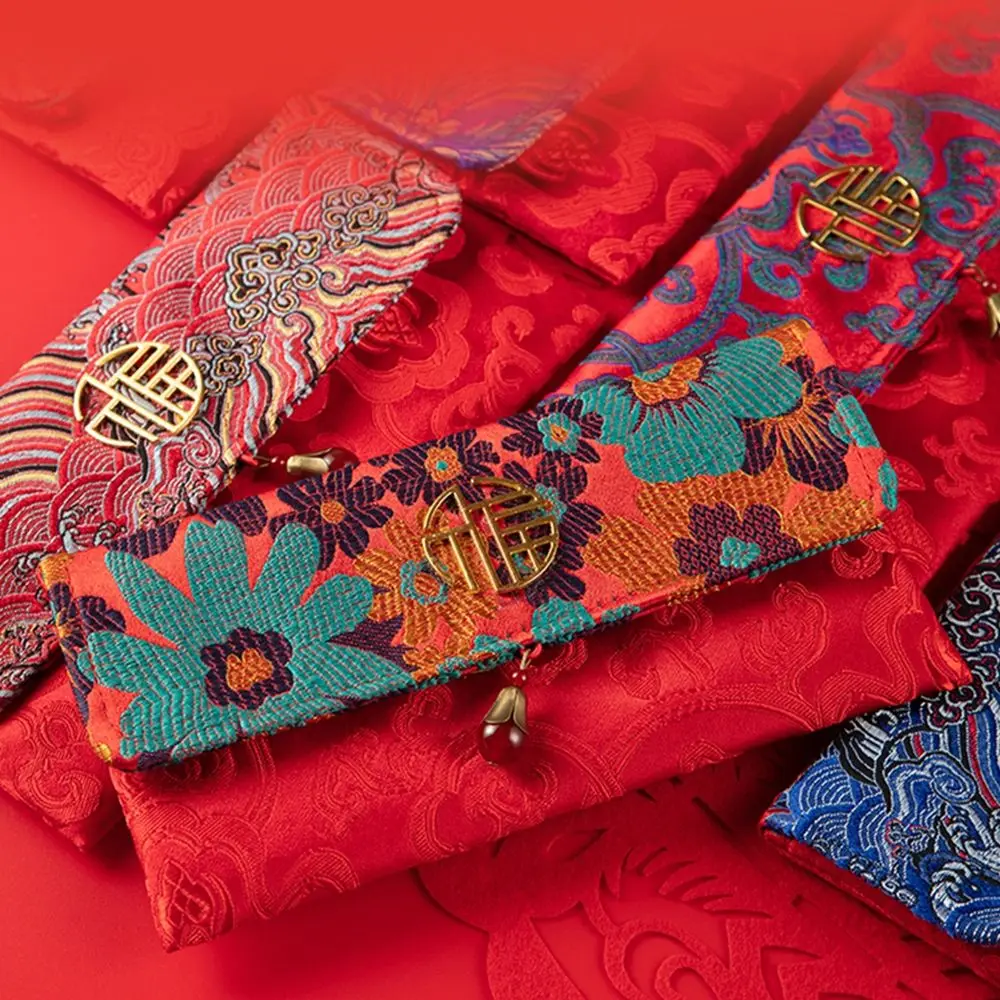 

Wedding Creative Birthday Lucky Year of The Tiger Spring Festival Silk Red Envelopes Hongbao