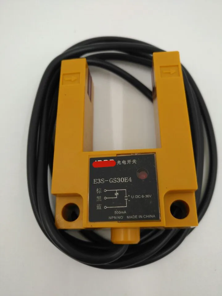 

E3S-GS30E4 E3S-GS30E2 E3S-GS30P4 E3S-GS30P2 Photoelectric switch 3-wire 6-36VDC plastic case 30cm adjustable