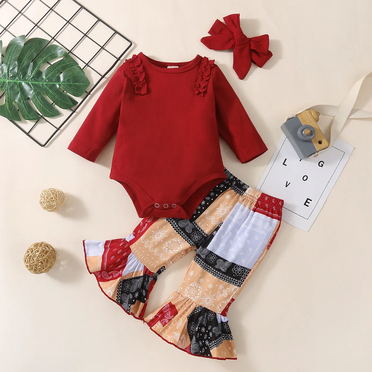 

Baby Girl Clothes Toddler Casual Clothing Sets Infant Solid Ruffle Bodysuit + Print Flare Pants 2pcs Set Children Outfits