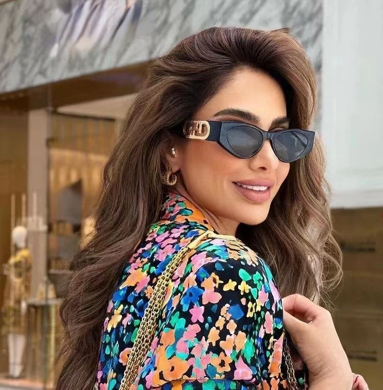 

Luxury Brand Designer Black Leopard Sun Glasses Small Cat Eyes Sunglasses for Sexy Ladies Women Shades Gafas De Sol Mujer