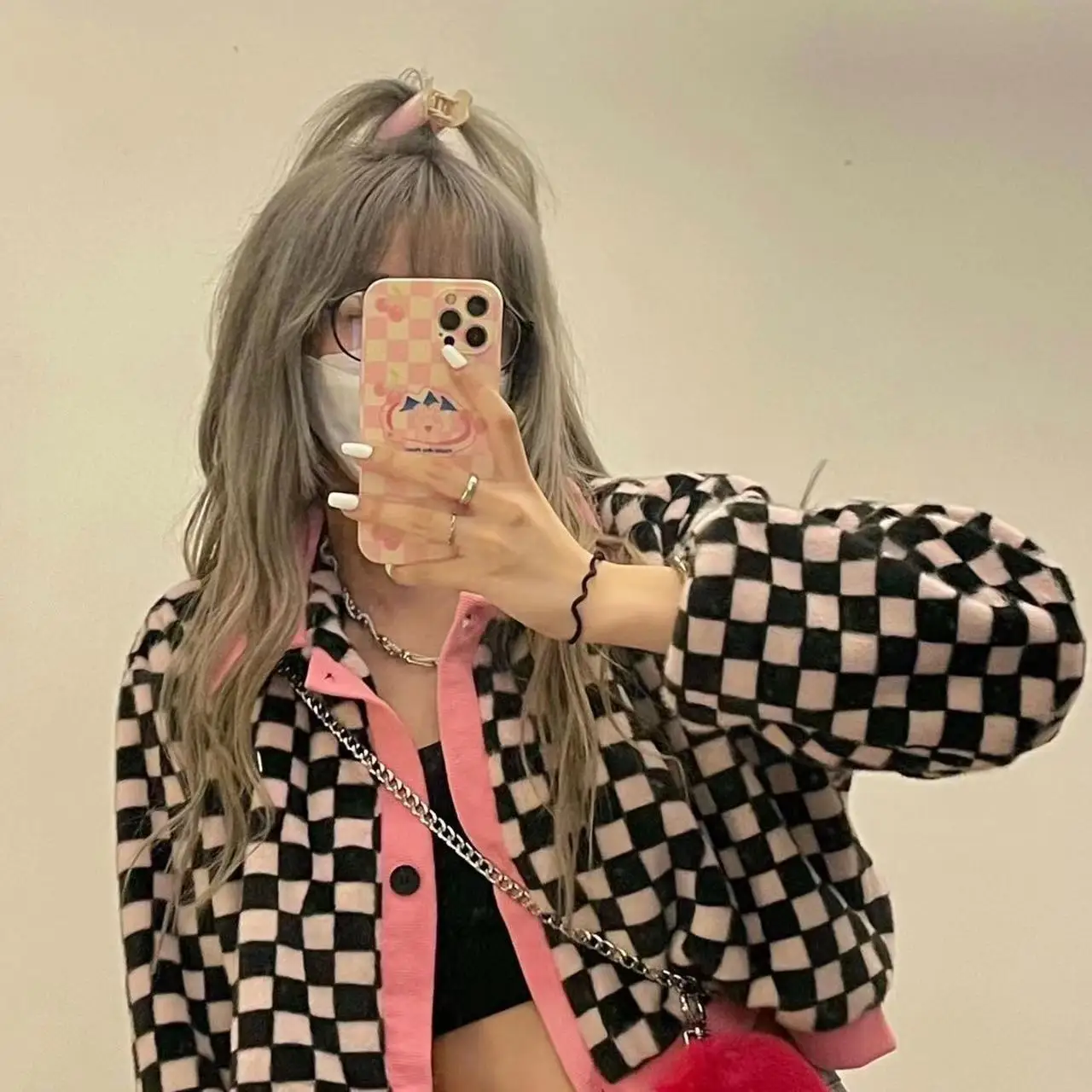 Корейский короткий кардиган контрастных цветов на пуговицах с шахматным принтом