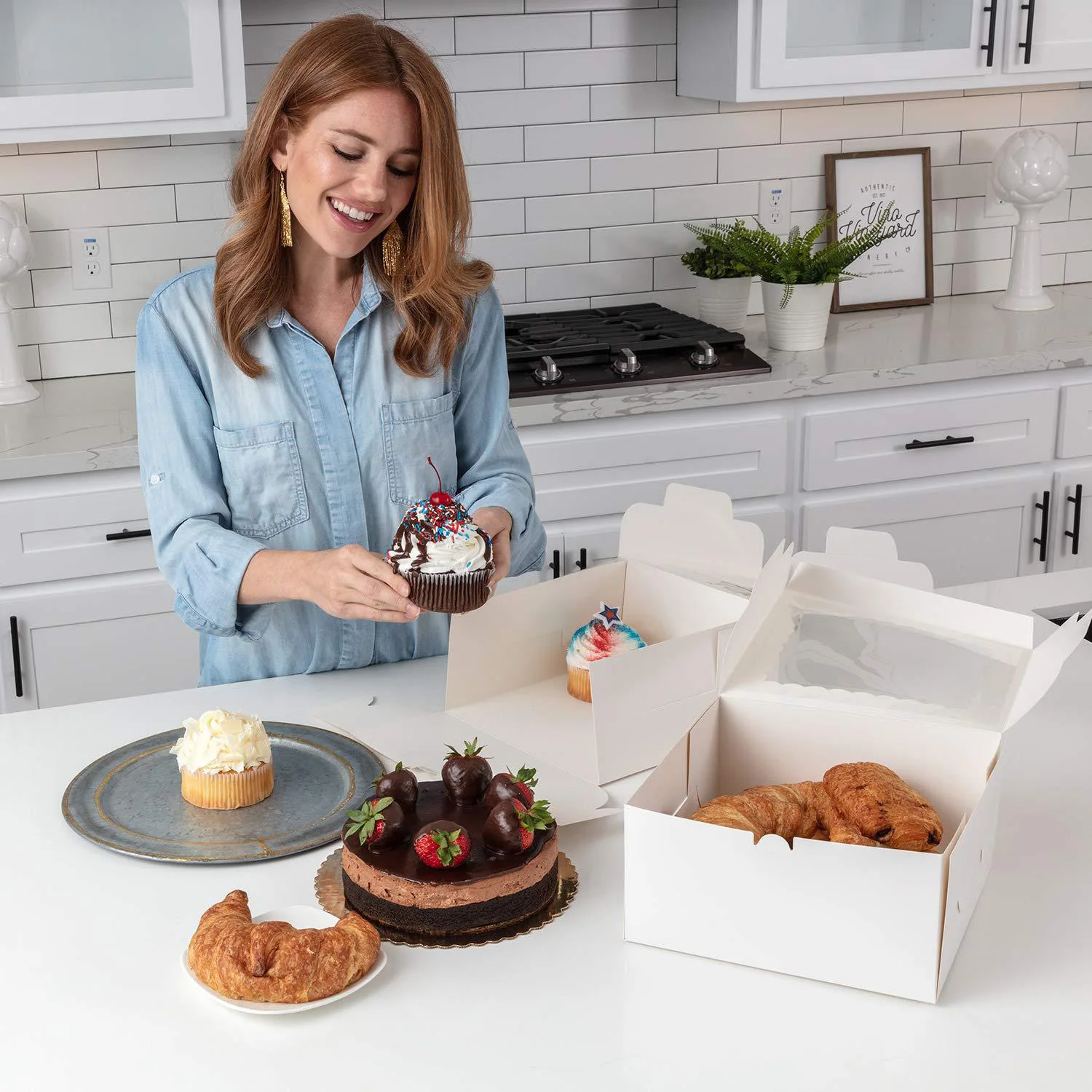 

10-piece set of 4-inch 6-inch white cardboard box, kraft paper, Western style pastry box, snowflake pastry, small wave packaging