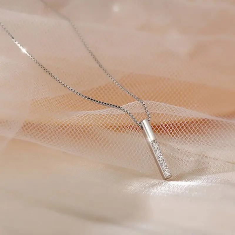 

Hot Classic Rectangle Pendant Necklace Woman Alloy Silver Color Gold Color Cuban Chain Necklace for Woman Jewelry Gift