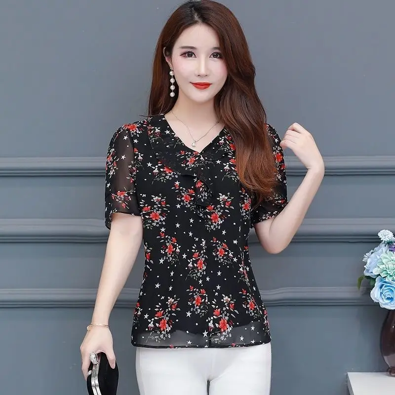 

Summer Chiffon Floral Korean V-Neck Shirt Mujer Chiffon Floral Fashion Flared Sleeve Blouse Top Women's Clothing S-5XL