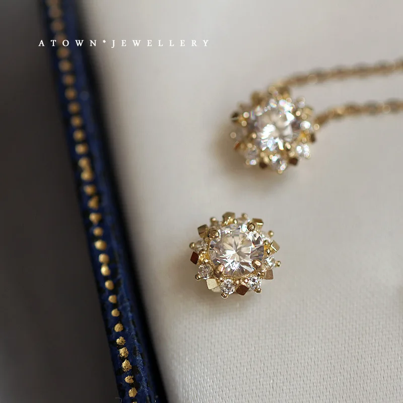 

Женская элегантная подвеска в виде цветка, темпераментная универсальная подвеска