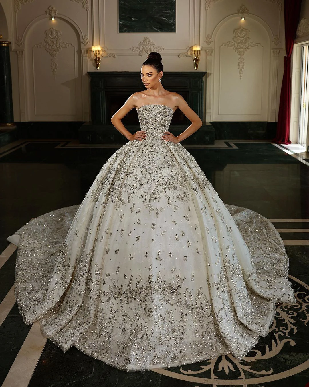 Рисунок 2 - Роскошные свадебные платья