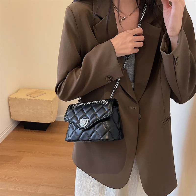 

2023 New PU Leather Square Shoulder Bag For Women Luxury Designer Messenger Girl Bags Female Fashion Crossbody Chain Bag