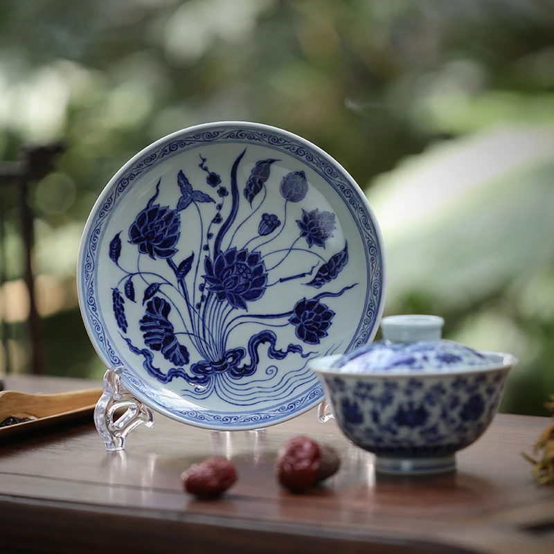

Guanfu Museum Imitation Mingyong Interlock Branch Lotus Blue and White Gaiwan Traditional Handmade Painting Large Single Tea Cup