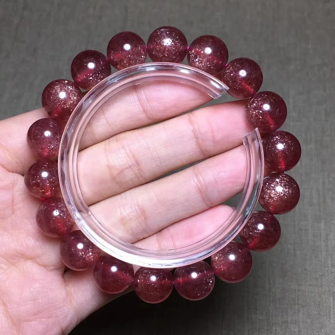 

Браслет из натурального Красного кварца с клубничным кристаллом, 11 мм