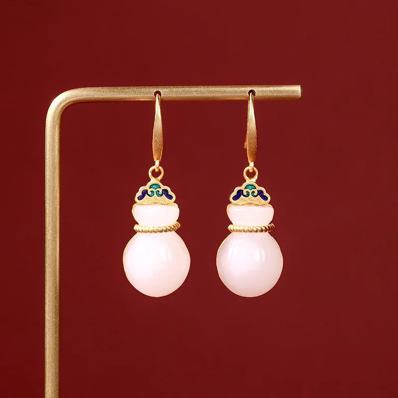 

Woman Stainless Steel Earrings Classic Gourd Earrings Simple White Jade Retro Earrings Wholesale 925 Niche Silver Needles