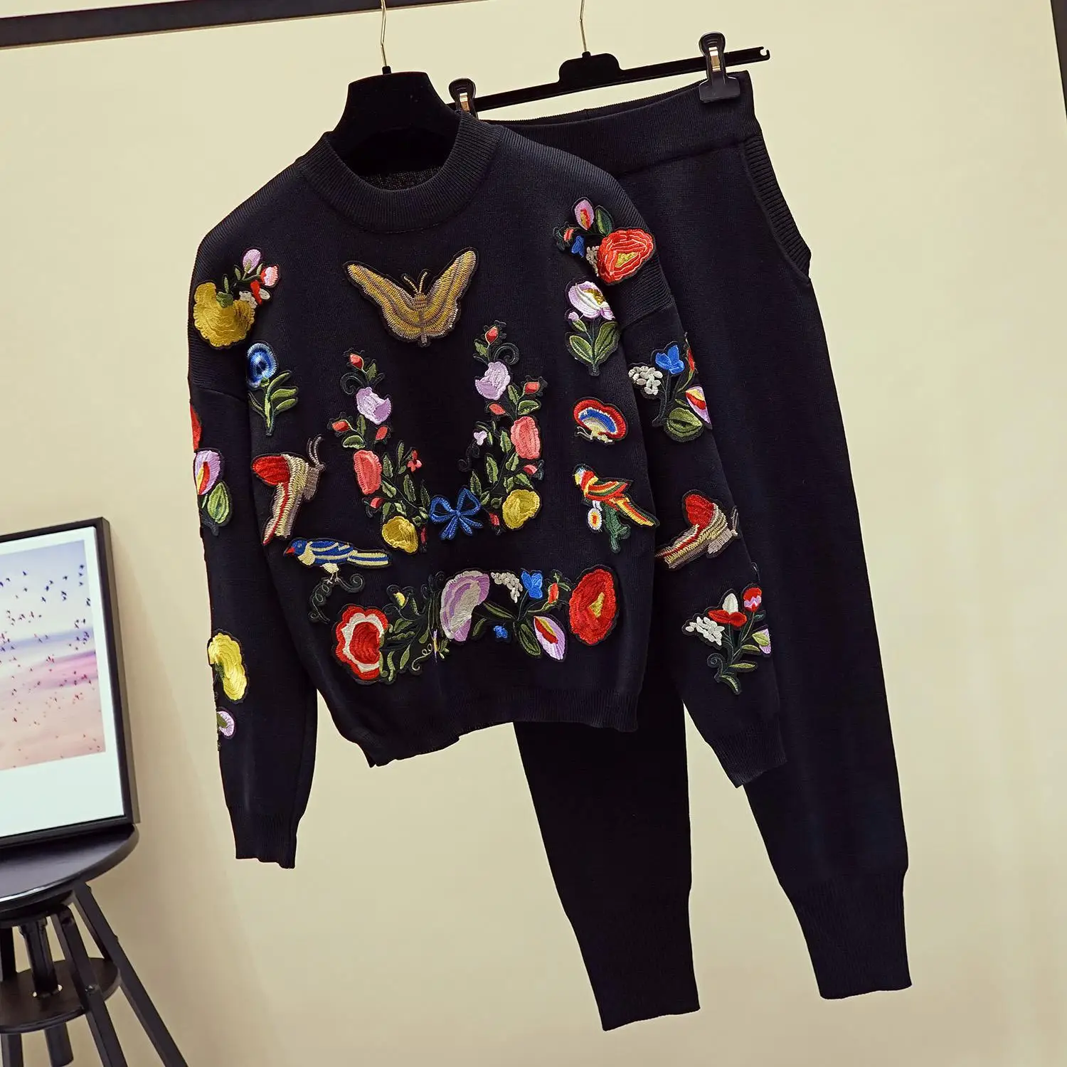 New Spring Autumn Women Knitted Two-piece Set Embroidery Butterfly Flower Loose Knit Sweater Top + Casual Harem Pants 2pcs Suits