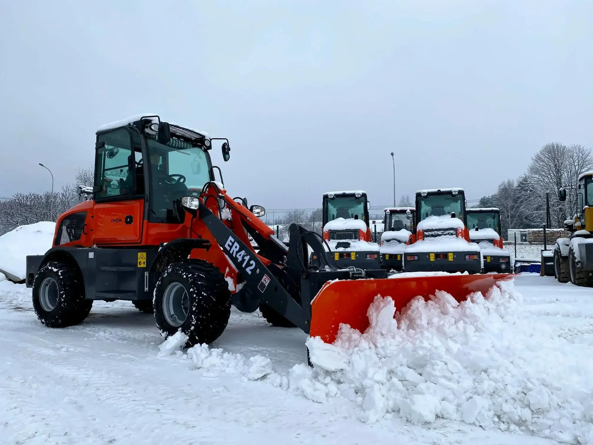 Китай EVERUN ER412 1200 кг новинка CE EPA садовая лопата ковш передний маленький колесный