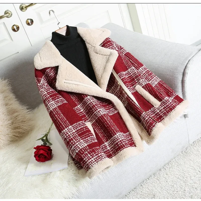 

2021 Women Plaid Woolen Fleece Jacket Winter Short Coat Vintage Coats for Women Black and White Plaid Coats Oversized Korean