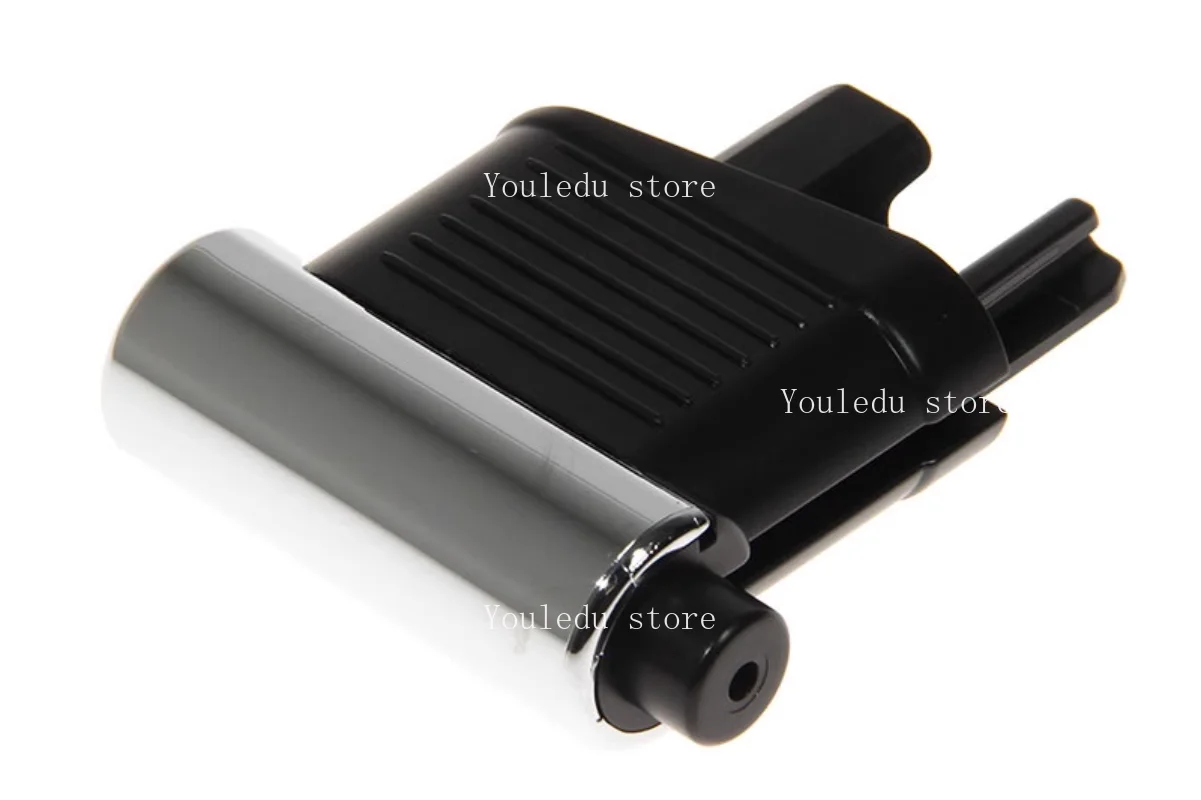 

Применитесь к автоматической кофемашину DeLonghi ETAM29.660, кран горячей воды, выход горячей воды