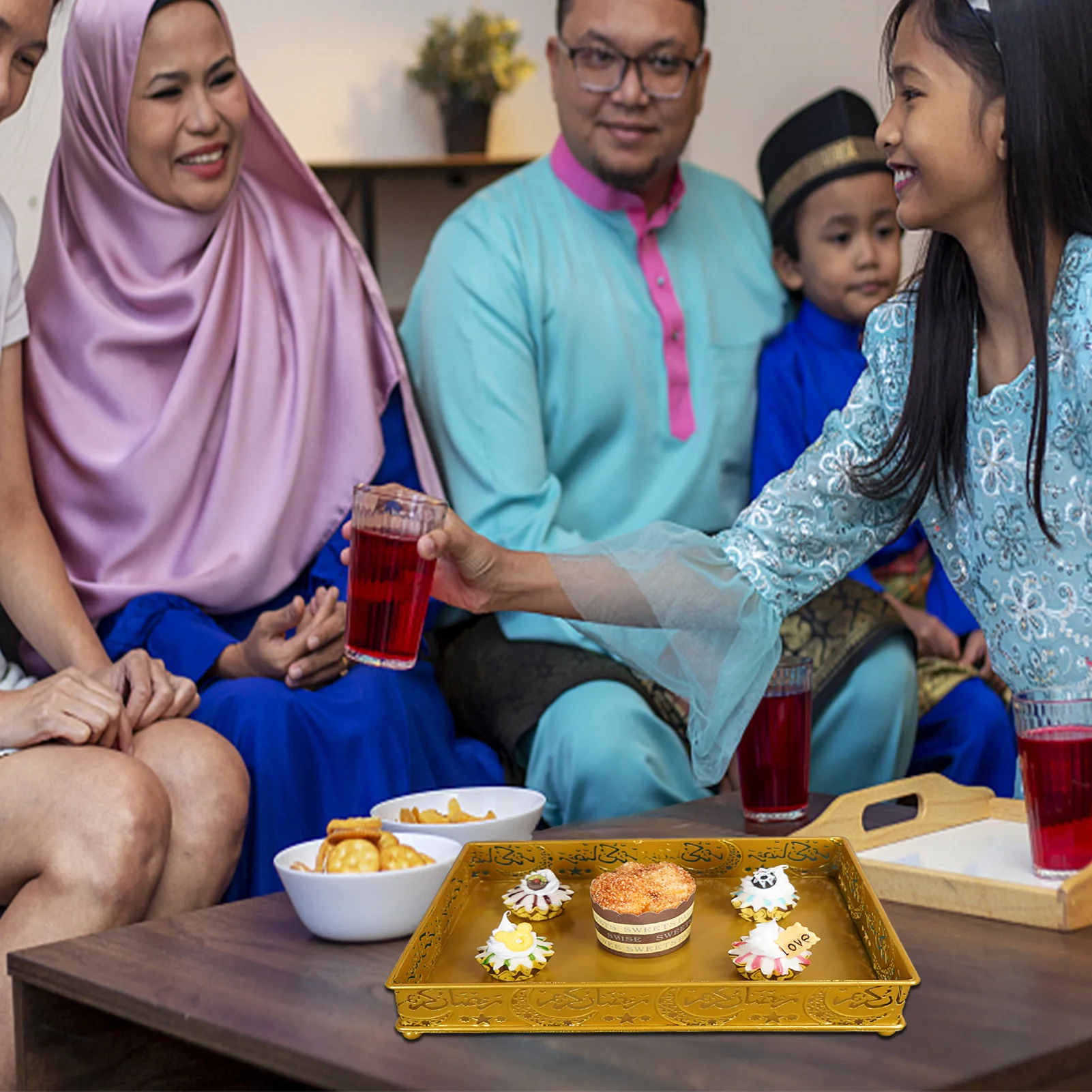

Ramadan Decorative Serving Tray For Eid Mubarak Islam Muslim Iron Rectangle Food Storage Container Hollowed-out Dessert Holder