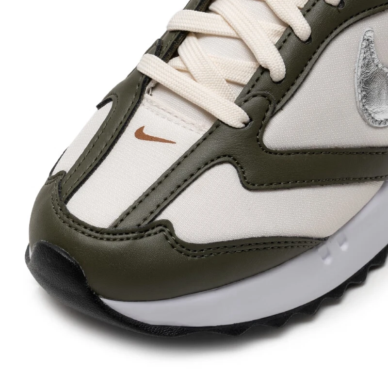 Новое поступление оригинальных женских кроссовок для бега NIKE WMNS AIR MAX DAWN