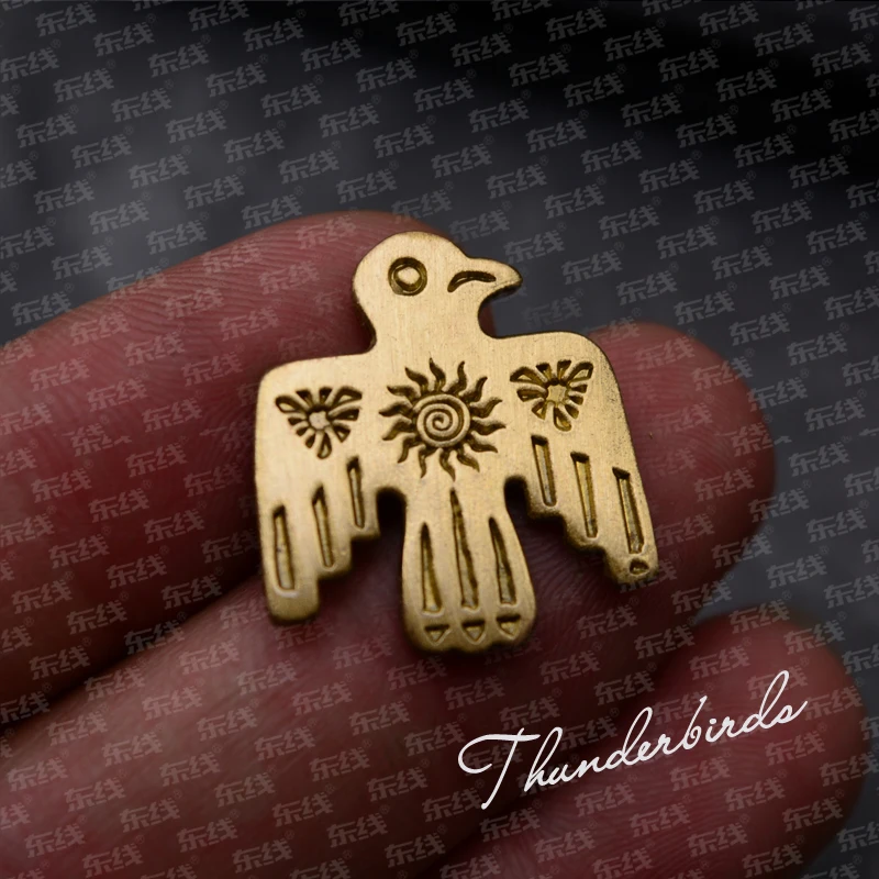 Значок США солнце Бог индийское Thunderbird древняя брошь тотем Реплика |