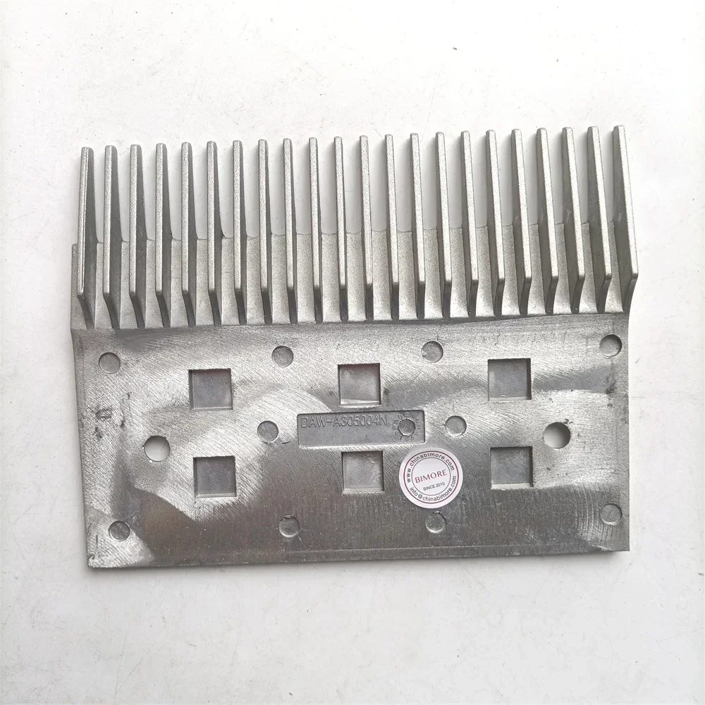 1 лот SFR 247416 Гребень для эскалатора Алюминий 22T DAW-A 305004 N Матовая поверхность L199мм Ш