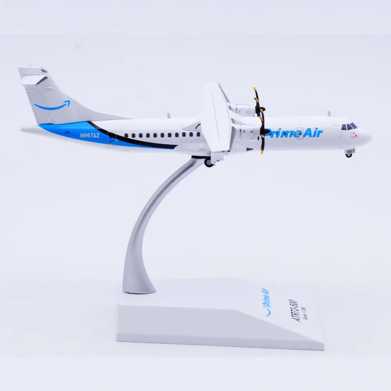 Коллекционный самолет из сплава XX20255 подарок фотосессия 1:200 Amazon Prime модель литая