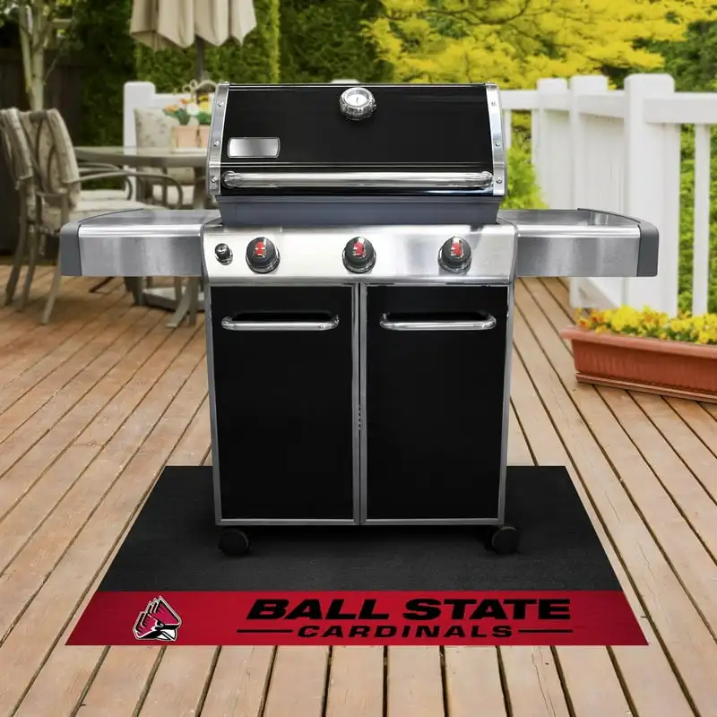 

Cardinals 26" x 42" Grill Mat