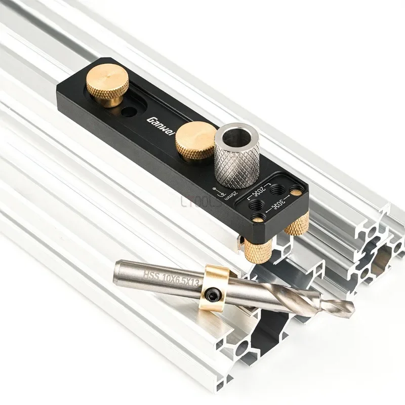 Аллюминиевый профиль с одним отверстием ПЕРФОРИРОВАННОЕ соединение M6 потайной