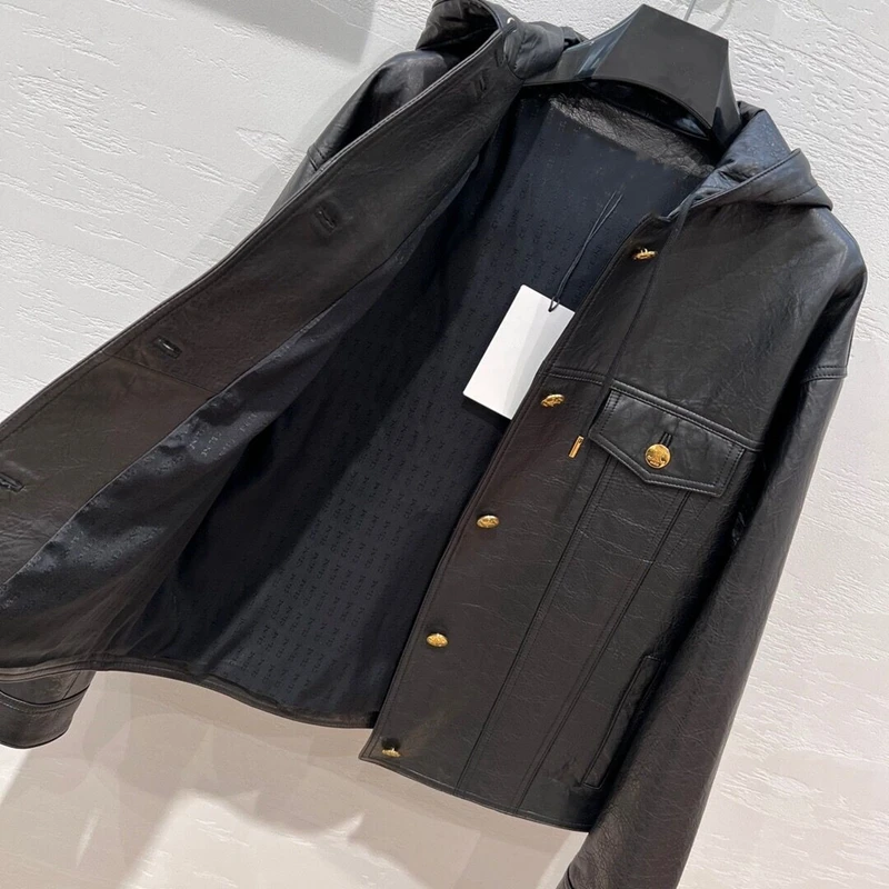 Женская куртка из 100% натуральной кожи с капюшоном и длинным рукавом |