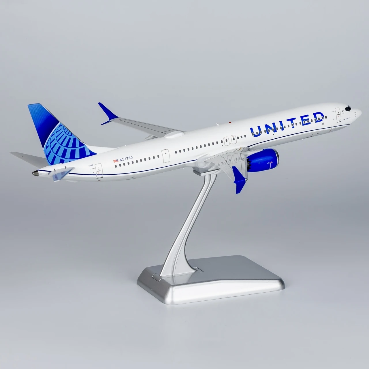 Коллекционный самолет из сплава 95001 подарочная модель NG 1:200 United Airlines StarAlliance Boeing B737