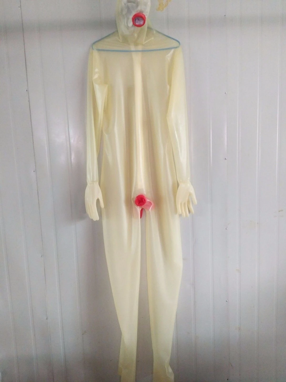 Боди из 100% латекса латексные резиновые колготки прозрачный и красный капюшон