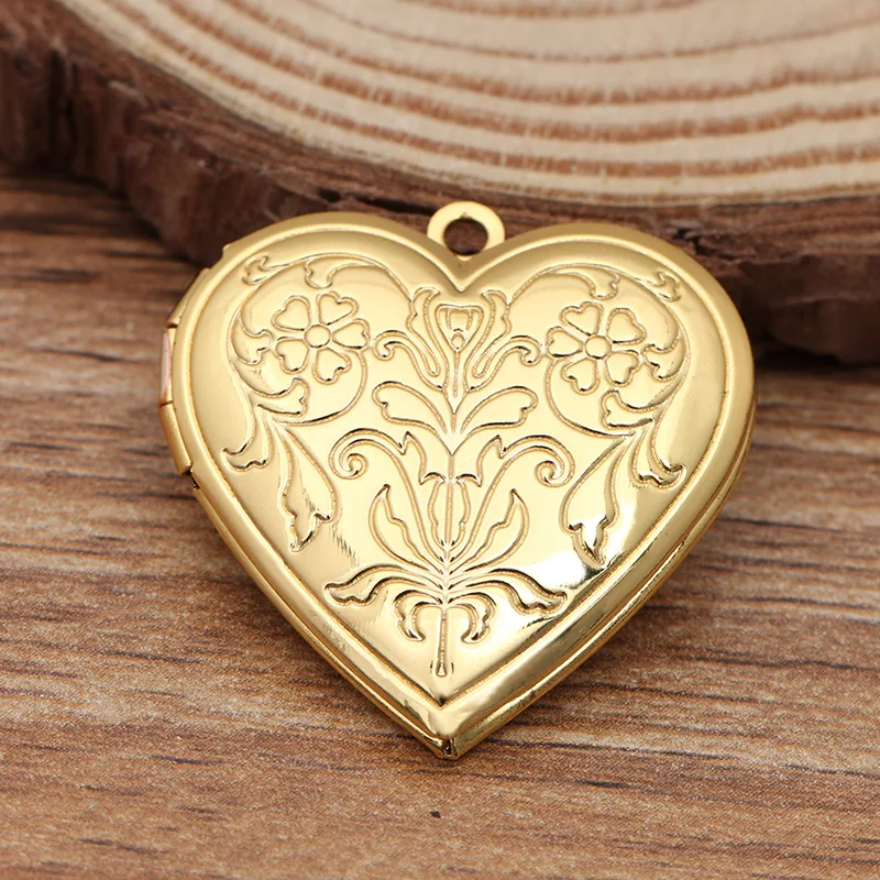 4Pcs Wholesale Golden 30mm Vintage Love Photo Frame Charm&Pendant Photo Locket Frame For DIY Necklace Jewelry Making Accessories