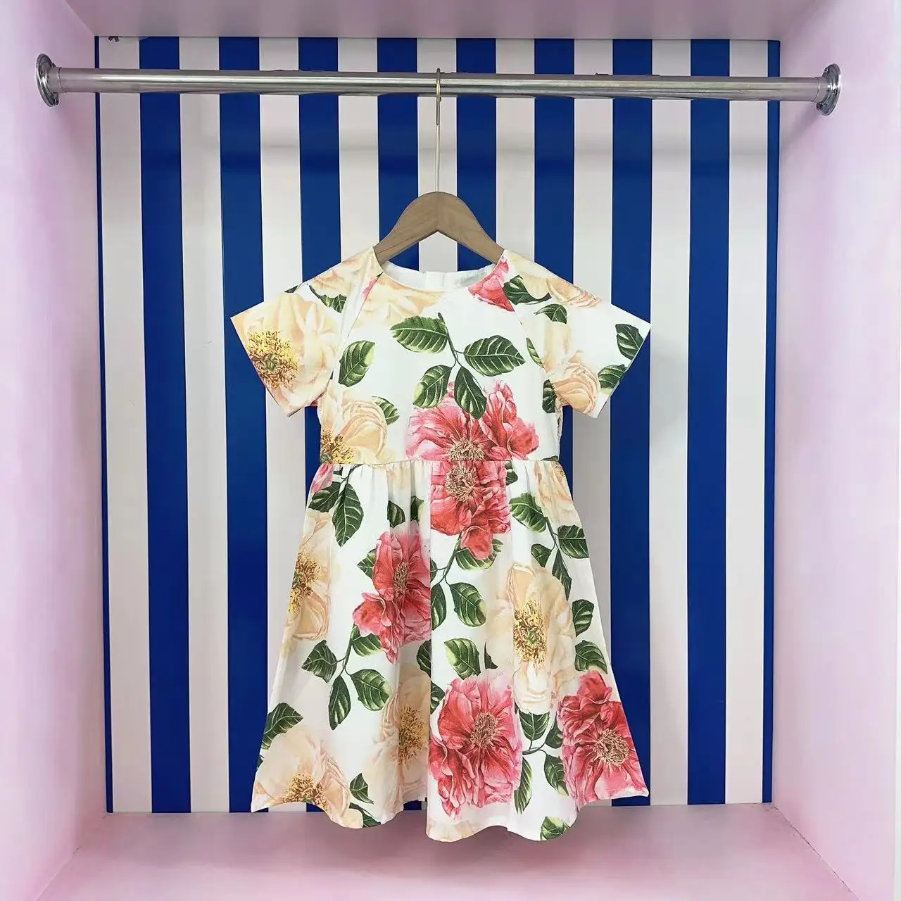 

Designer Girl Flower Dress Summer 2023 Fashion Short sleeve Kids Clothes Casual Cute Child Princess Dress Baby Girls Costumes