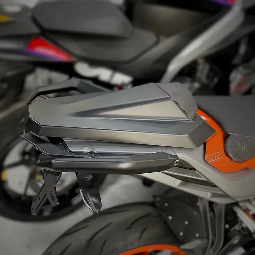 Фото Carenado de pasajero trasero de motocicleta para Duke 390 125 2024 2025 кубический Asiento trasero para Duke125 Duke250 Duke390 №5