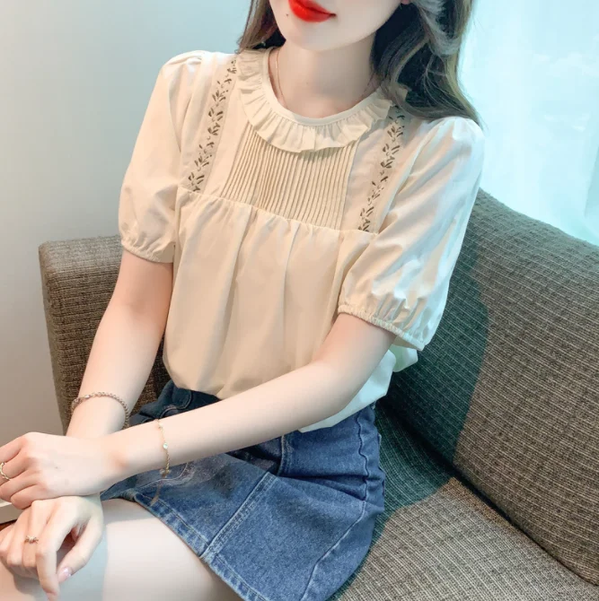 

French embroidery lace top short sleeved