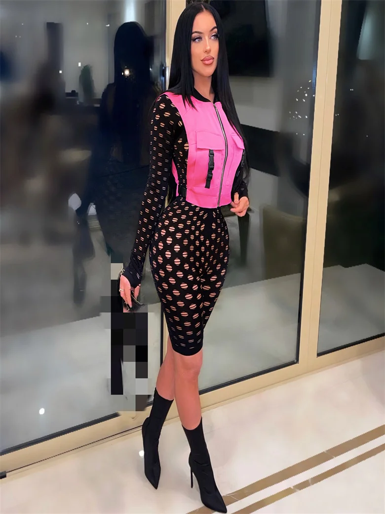 Женский жилет на молнии с карманами и круглым вырезом |