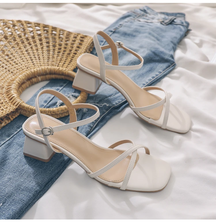 

Женские босоножки на высоком каблуке, летние сандалии, модная обувь на толстом каблуке, пикантные сандалии с юбкой и пряжкой в сказочном стиле, 2023