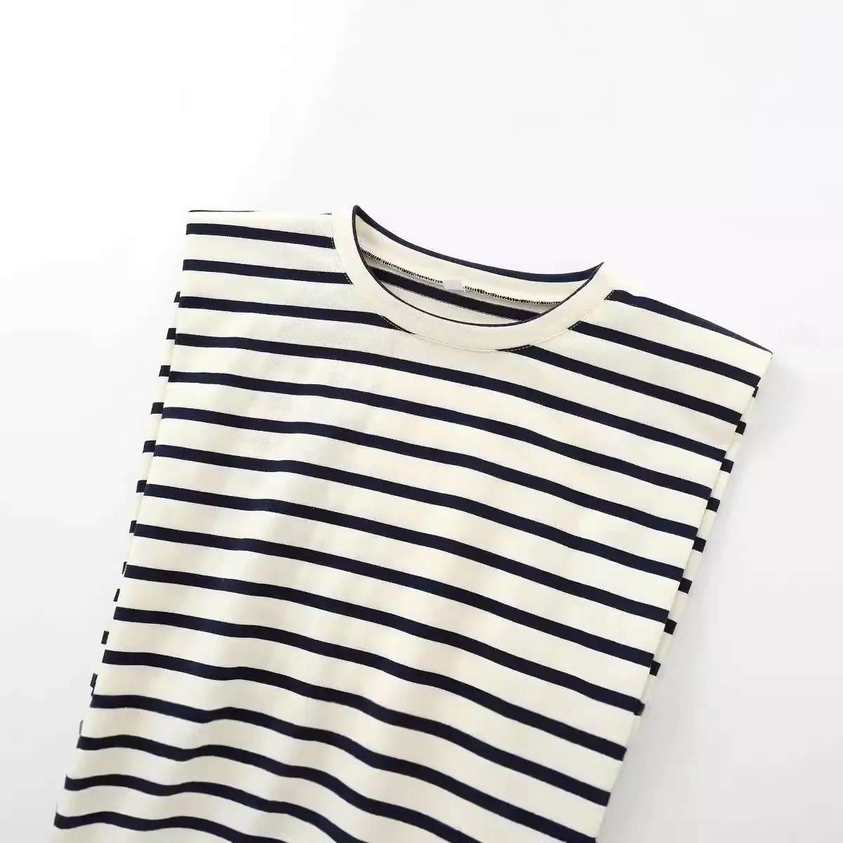 Осень 2024 новая женская одежда для похудения разглаживающее длинное платье в