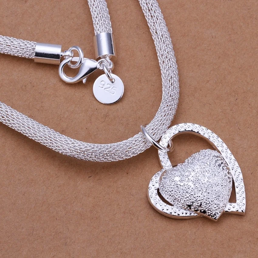 

925 sterling silver Plated gorgeous charm fashion charm heart wedding lady love necklace noble luxury 18 inches Silver jewelry