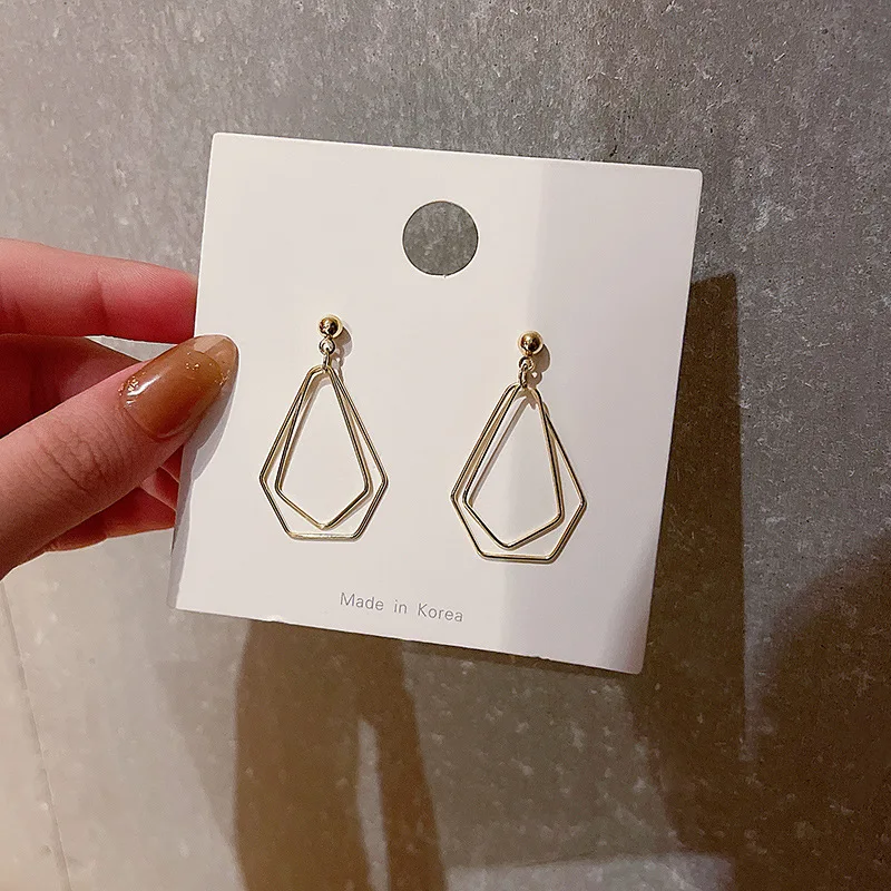 

2022 New Design Geometric Irregular Dangle Earrings Simple Metal Korean Jewellery for Woman INS Classic Earrings Wholesale