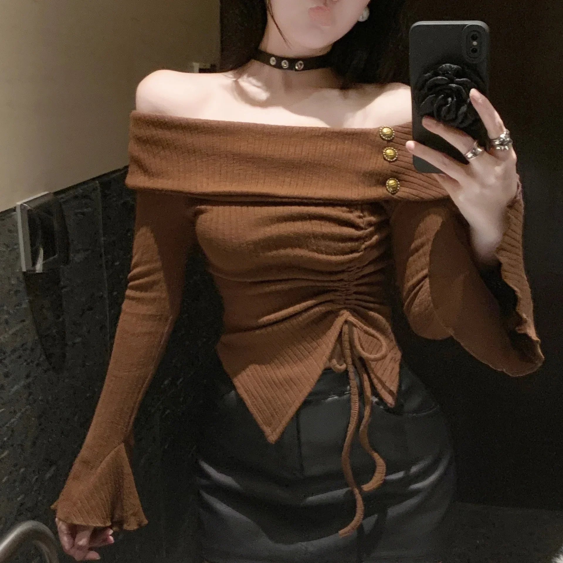 Осенне-зимняя женская футболка с длинным рукавом нишевый дизайн чувственный топ