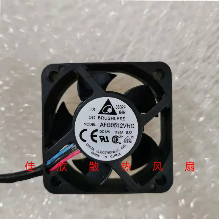 

Delta AFB0512VHD B3Z DC 12V 0.24A 50x50x20mm 3-Wire Server Cooling Fan