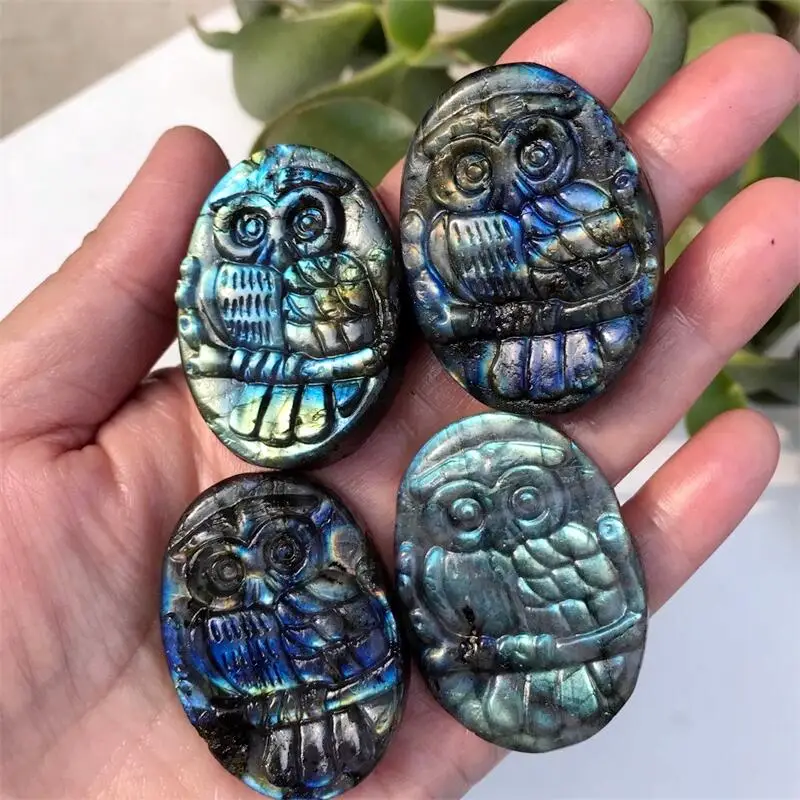 

Beautiful Natural 4.5cm Labradorite Crystal Carved Owl Gemstone Crystal Animal For Decoration Gift 1pcs
