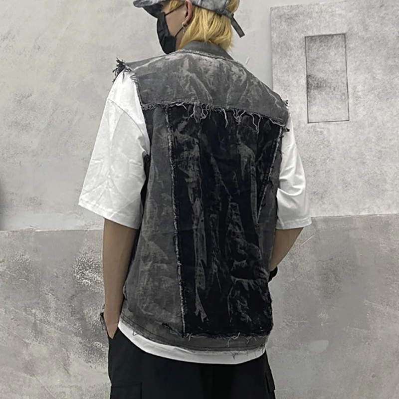 Мужской джинсовый жилет короткий однобортный из хлопка с отложным воротником и