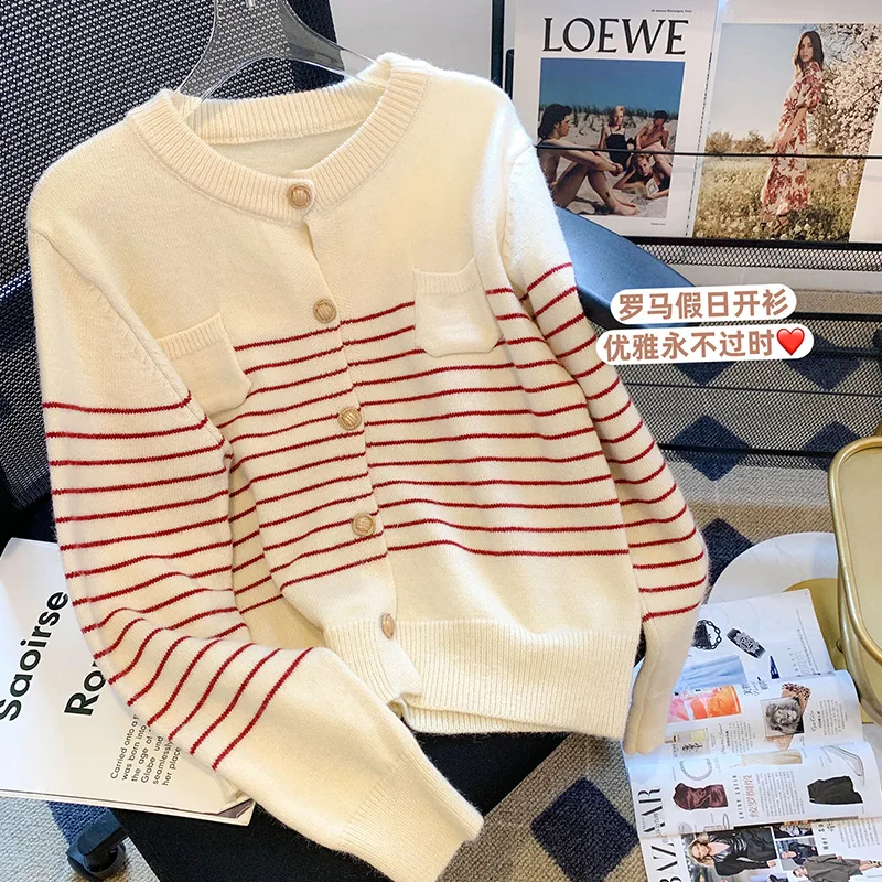 

Новинка весна-осень 2023 полосатый вязаный свитер кардиган пальто женский французский винтажный мягкий короткий топ для ленивых