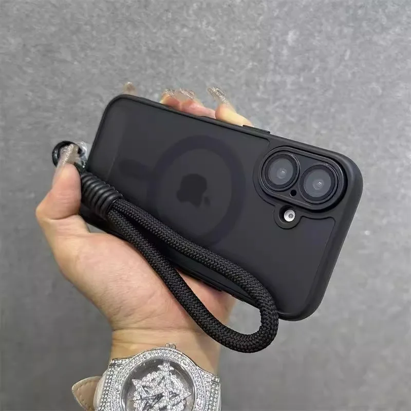 Фото Чехол с магнитной зарядкой из натурального титана и ремешком для iPhone 16, 15, 14, 13, 12, 11 Pro Max Plus, чехол-бампер Magsafe №5