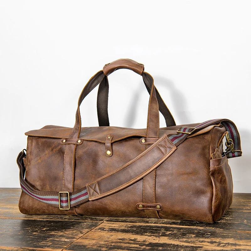 LEATHFOCUS Men's Retro Travel Bag Large Capacity Leather Handbag Business Shoulder Messenger Bags For 15.6 Inch Laptop