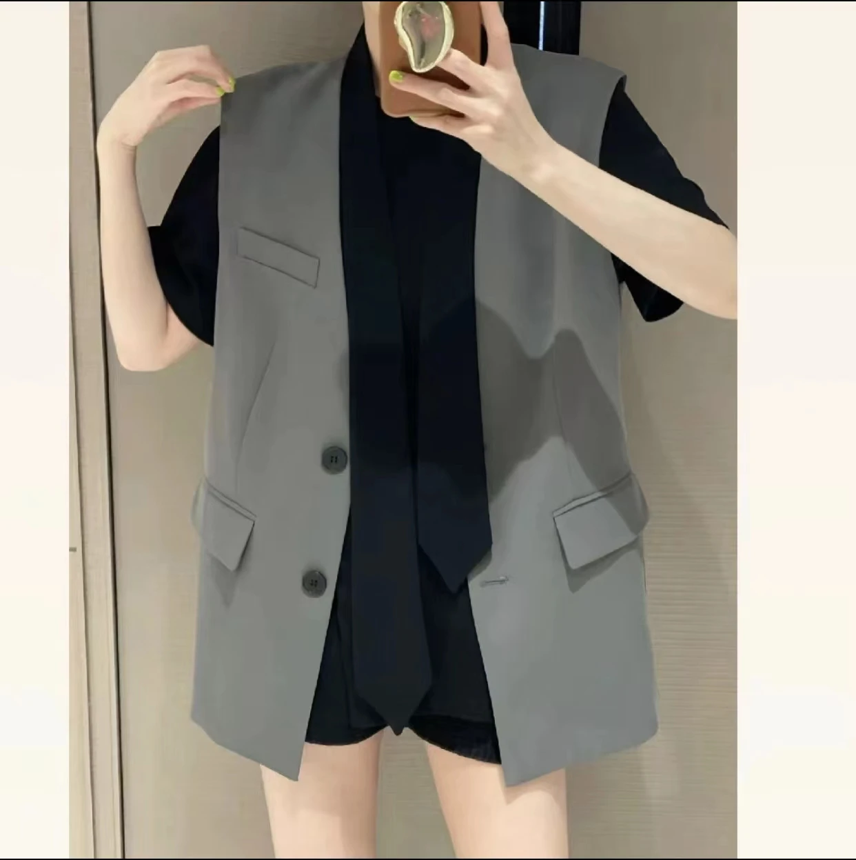 2023 Spring And Summer New Fashionable European Style Loose Suit Vest Small Coat For Women Elegant Pure Color Female Tops T166