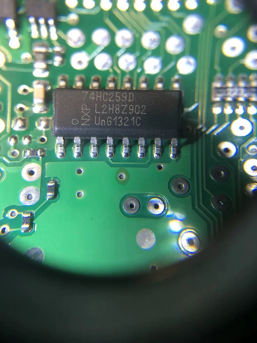 

Free shipping 74HC259D 10PCS