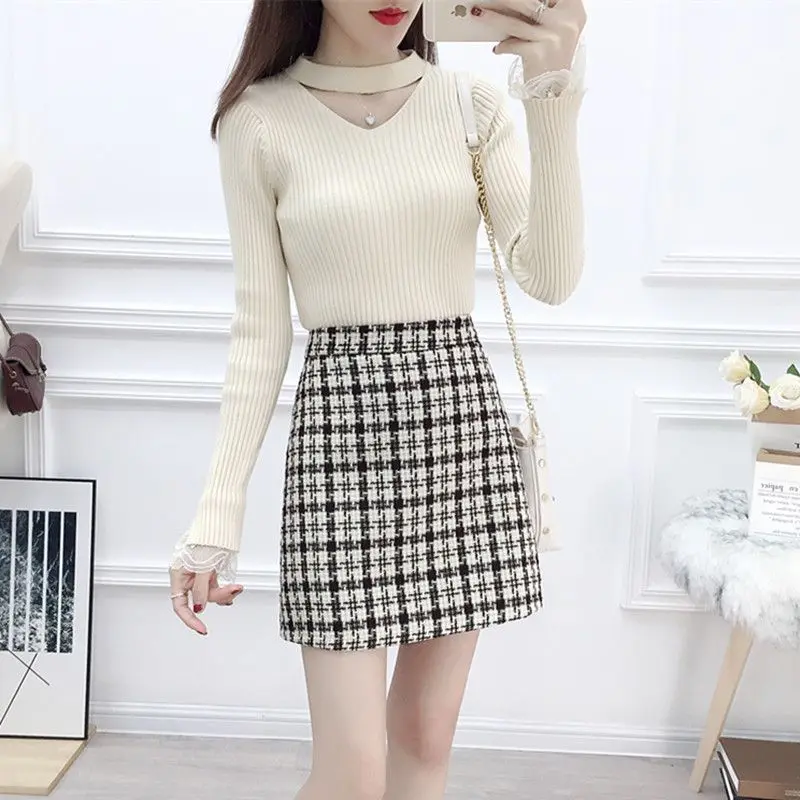 

New 2023 Autumn Winter Sexy Fashion 2 Piece Set Women Long Sleeve Knitted Sweater Tops+Mini Plaid A Line Skirt Suits V1