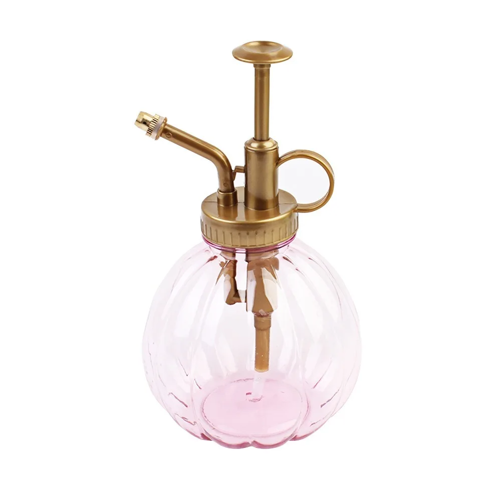 

Пластиковая мини-лейка для цветов