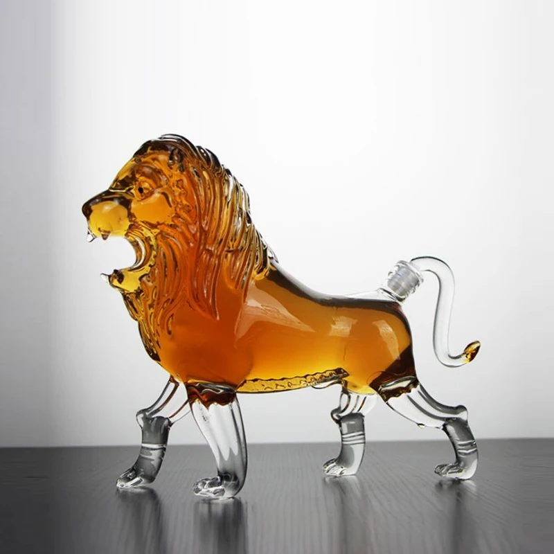 

500ML Lion Animal Whiskey and Wine Decanter Beautiful Profile of A Lion